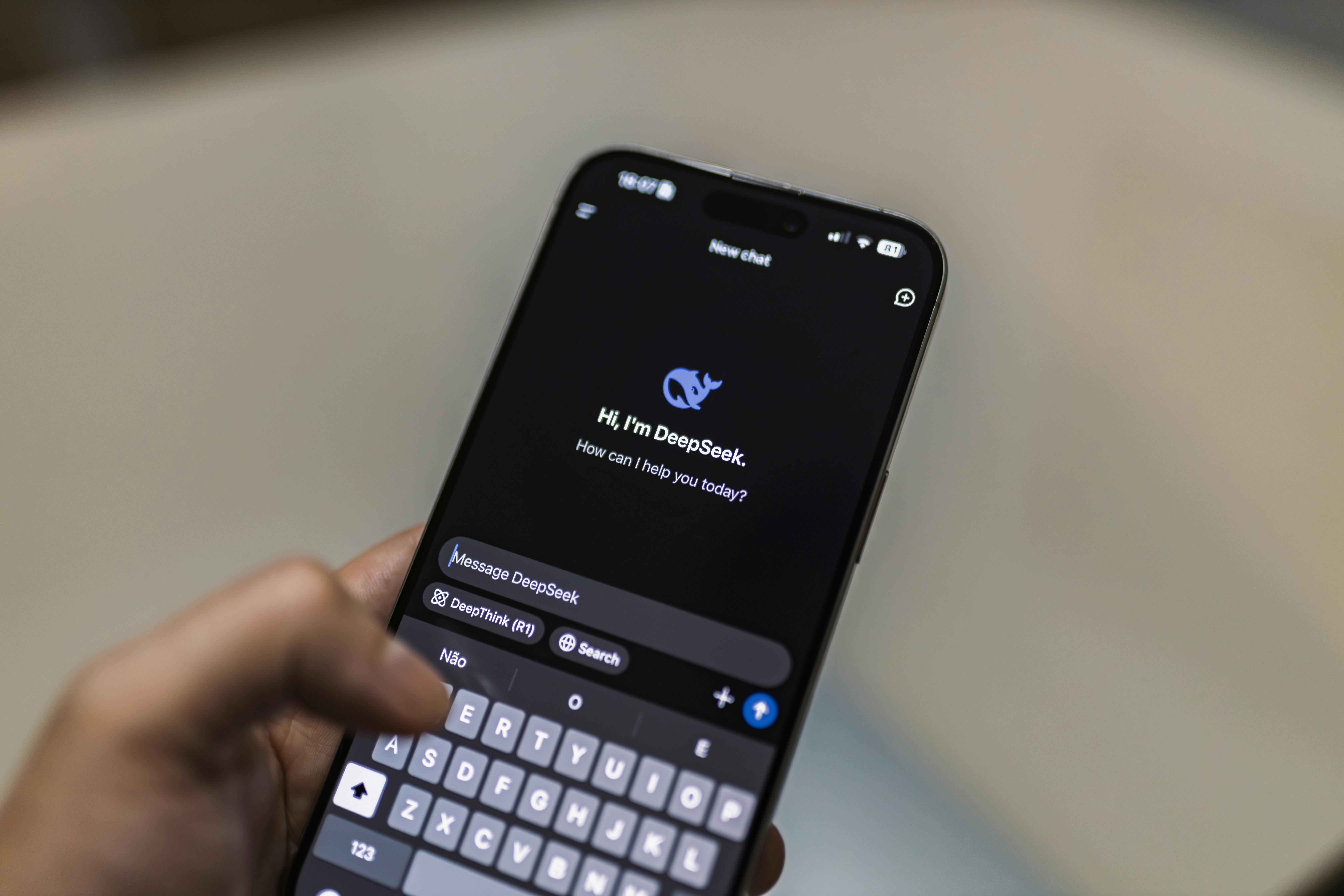 AI assistant responding to prospect inquiries in real-time with suggested follow-up actions - lead generation companies